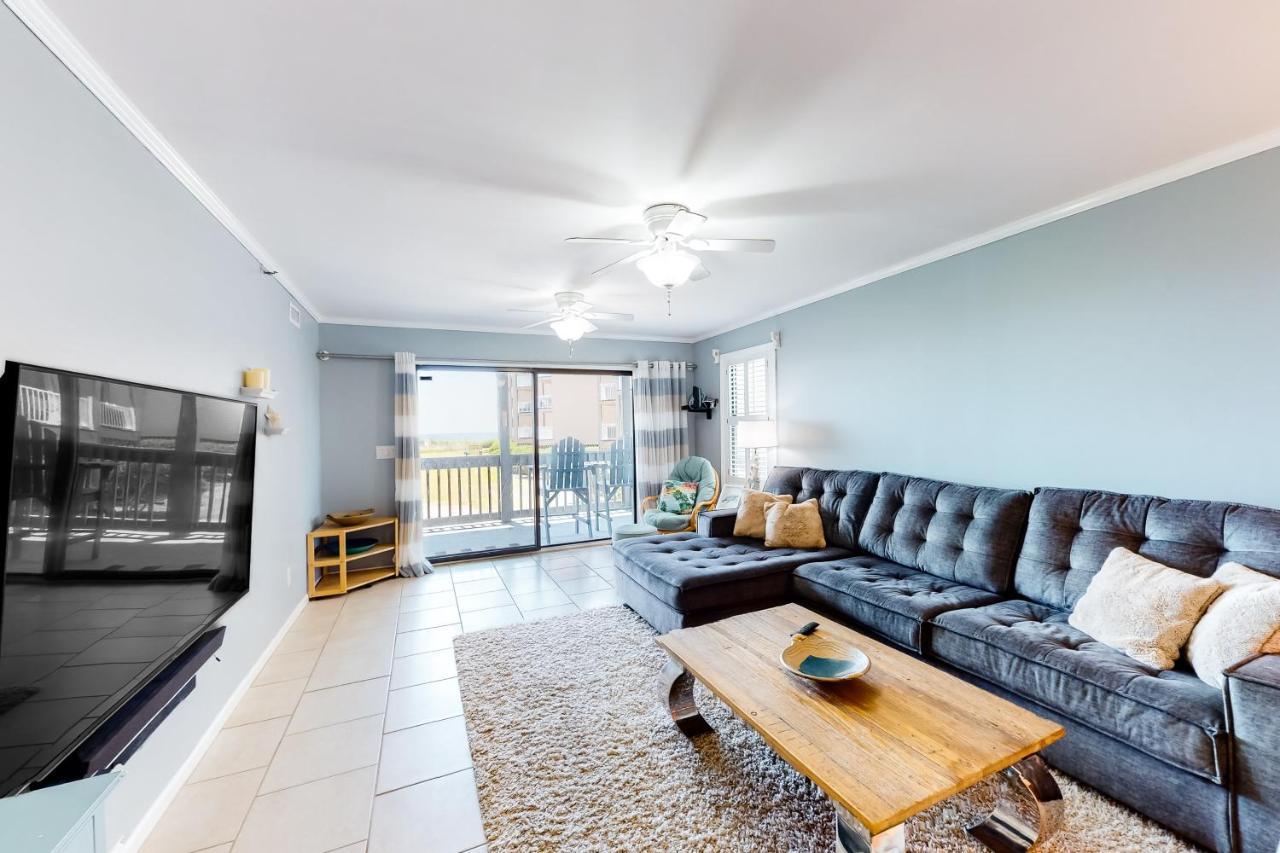 Shipwatch Villas North Topsail Beach Room photo