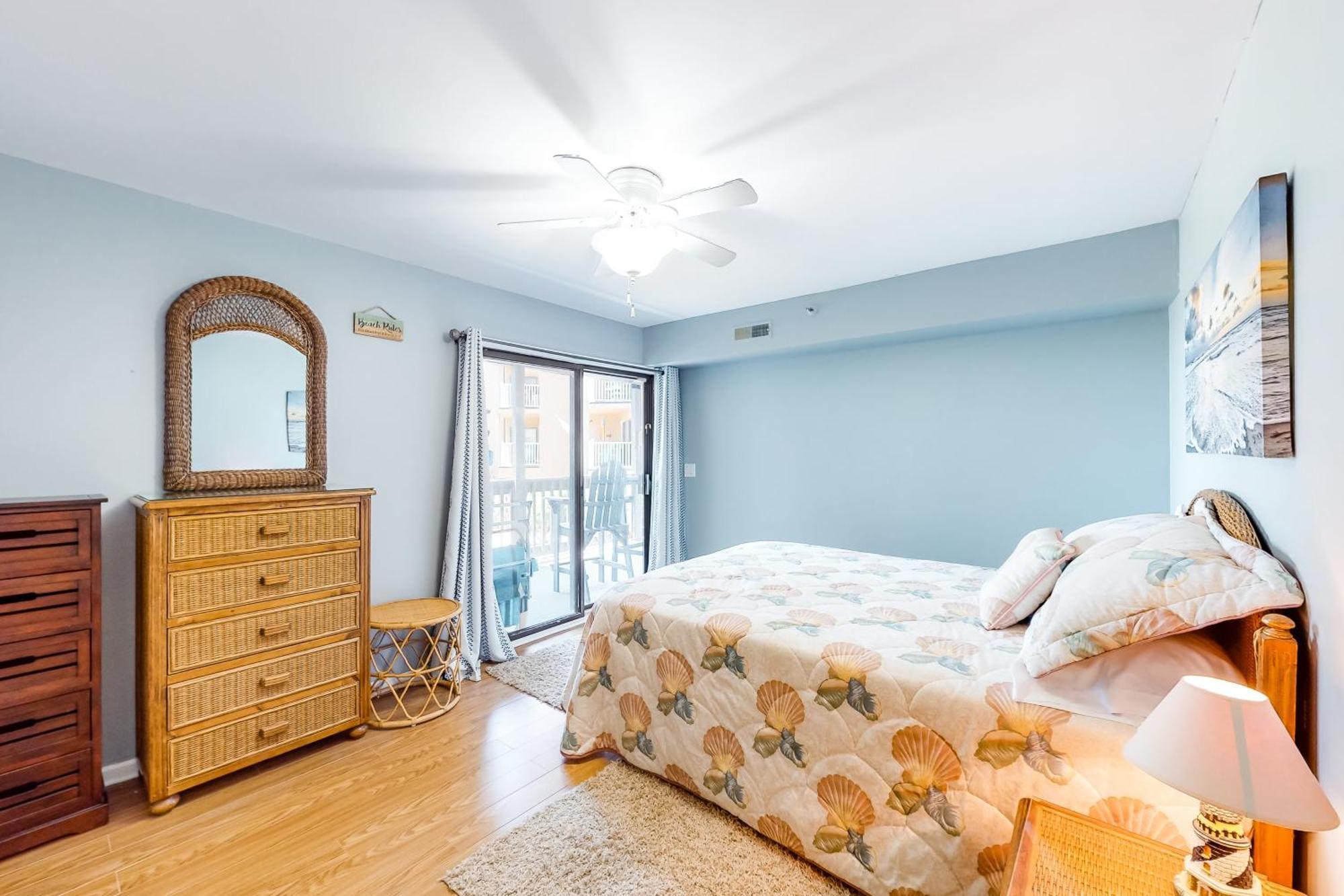 Shipwatch Villas North Topsail Beach Room photo