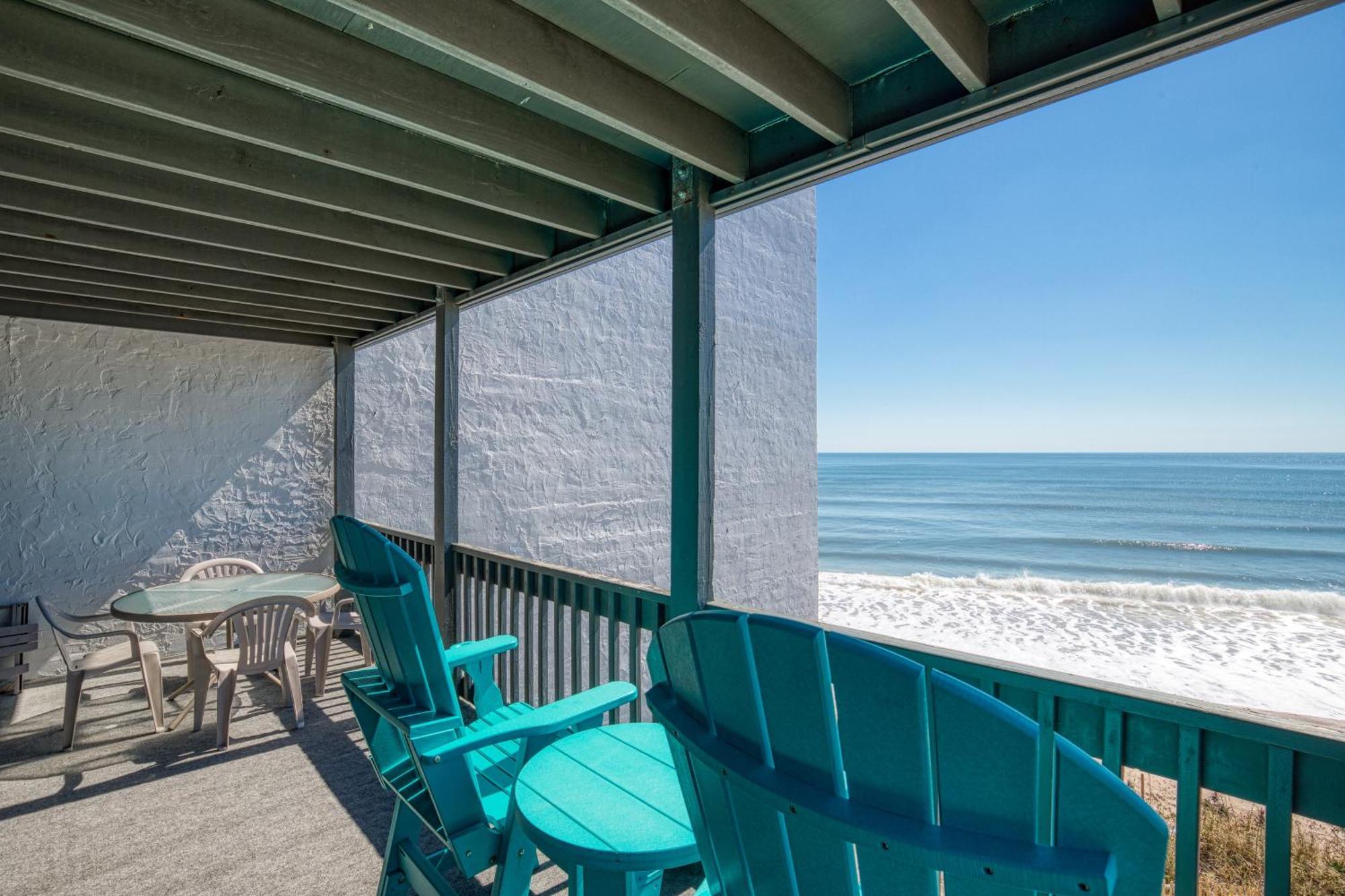Shipwatch Villas North Topsail Beach Room photo